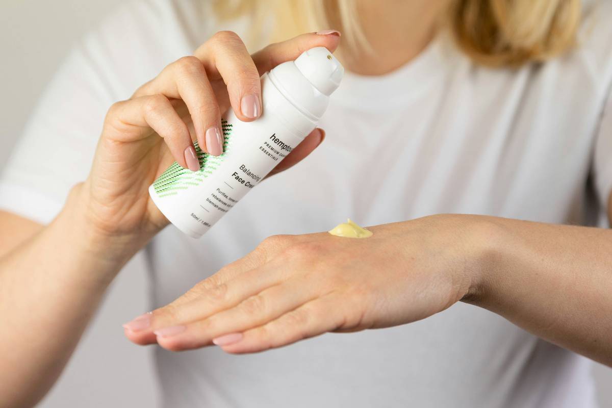 Hydrating Serum Where Doe Go In? Your No-BS Guide to Layering Body Serums Like a Pro